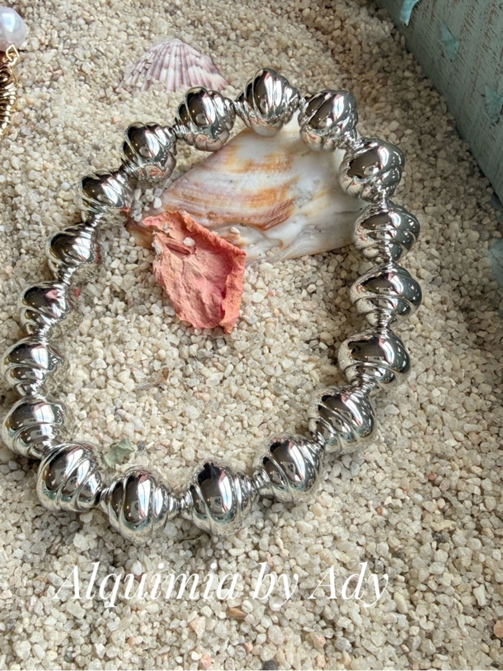 🐚 Polished Silver Ripple Bead Stretch Bracelet